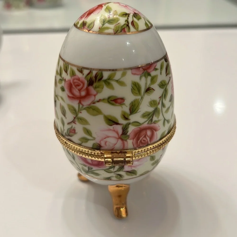 Vintage 🌸 3-Piece Mini Porcelain Set Bell, Teapot Egg Trinket Box Floral Small - Picture 14 of 16